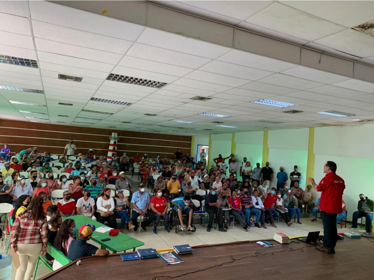 Supporters of the PSUV in Nueva Esparta were sworn in