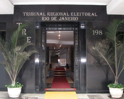 TRE-RJ punishes Senate candidate Daniel Silveira