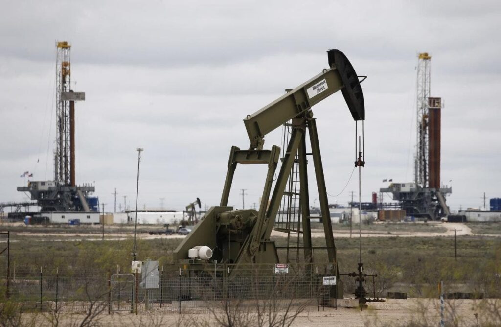 Petróleo de Texas abre con una subida del 0,17 %, hasta 90,65 dólares     