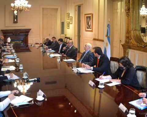 The Government will establish a spending cap for each ministry