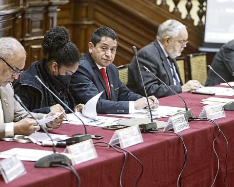 The Judiciary orders the new special commission to suspend the election of the Ombudsman