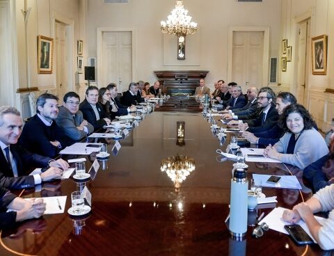 The President heads the cabinet meeting at Government House