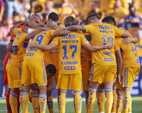 The Tigers lead the Mexican Apertura after defeating Querétaro 2-1