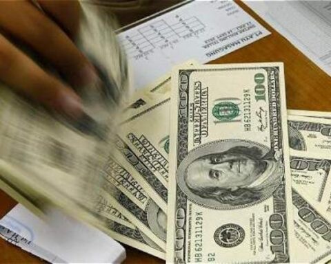 The dollar closed the week with a rise of more than 180 pesos