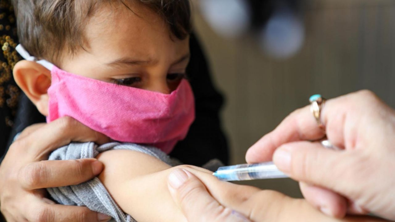 The pediatric vaccination campaign for children aged 6 months and 3 years began in the provinces