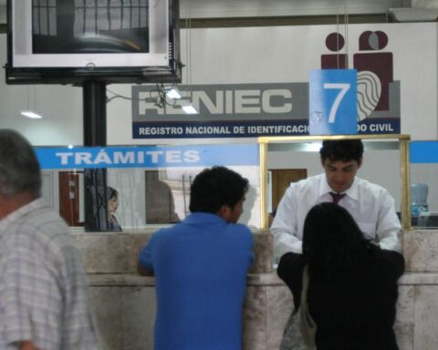 The procedure you must do if you receive receipts from strangers at your home