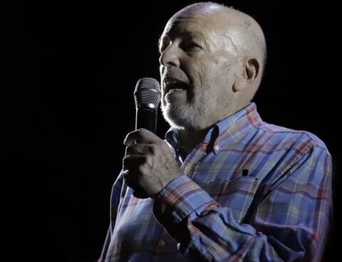 The trade unionist who diverted a plane to the Malvinas and resisted Macri on the street died