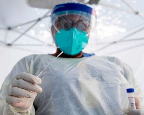 Hay 1,552 casos activos de Covid en RD