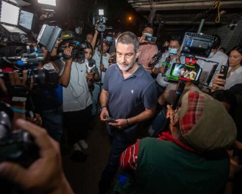 “They are not going to see me asking for mercy, they are not going to crush me”, Zvonko after seeing his father in Palmasola