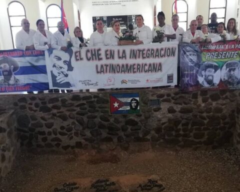 They ask the UN to prohibit the financing of Cuban medical missions