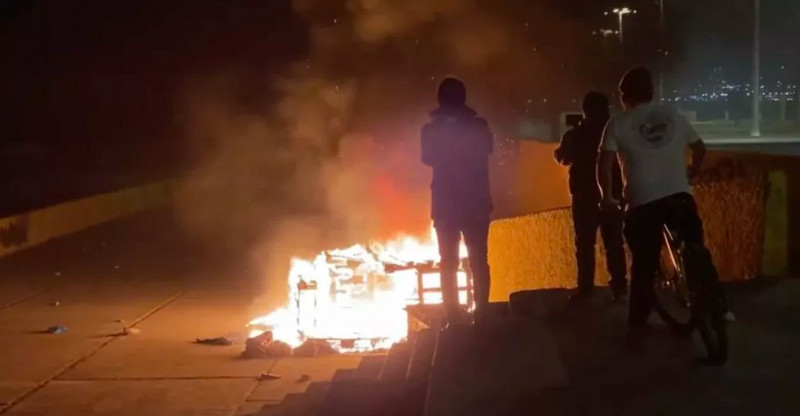 They burn belongings of Venezuelan migrants in Chile