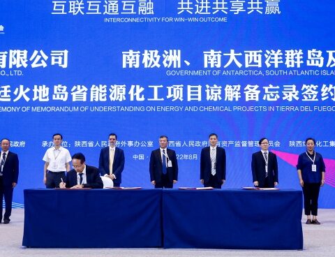 They confirm a strong Chinese investment in a fertilizer plant in Tierra del Fuego