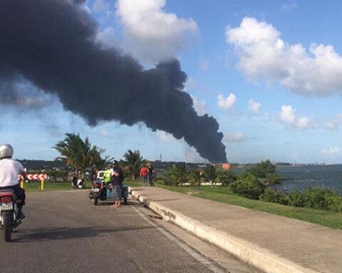They identify the first fatality of the fire in Matanzas