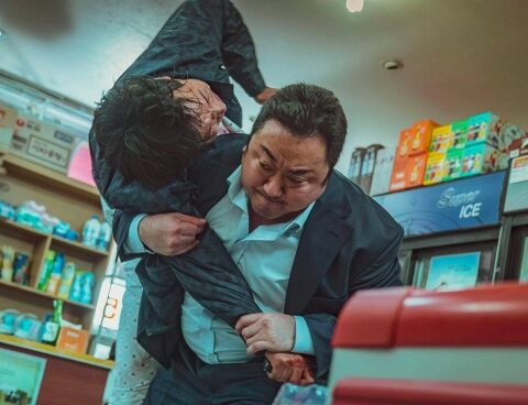 They present a book on the history and journey of Korean cinema in Argentina