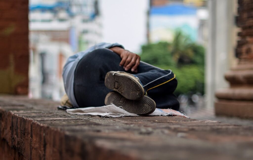 They request help to return to Nicaragua a young man found beaten and in a state of destitution in Mexico