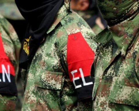 They suspended arrest warrants for ELN negotiators: what's next