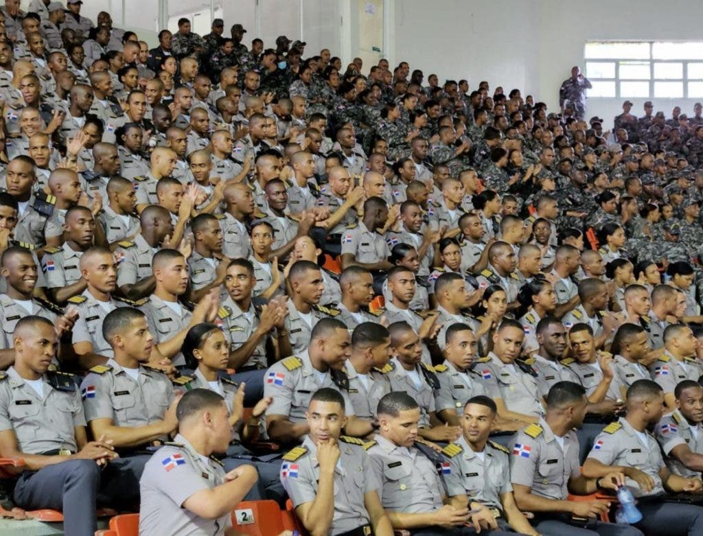 Agents in the act headed today by President Abinader at the Olympic Center to launch the educational reform of the Police,