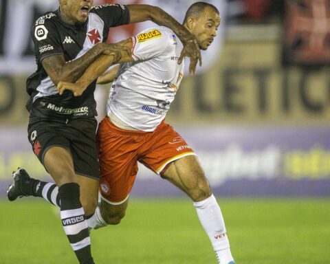 Vasco and Tombense measure forces for Série B