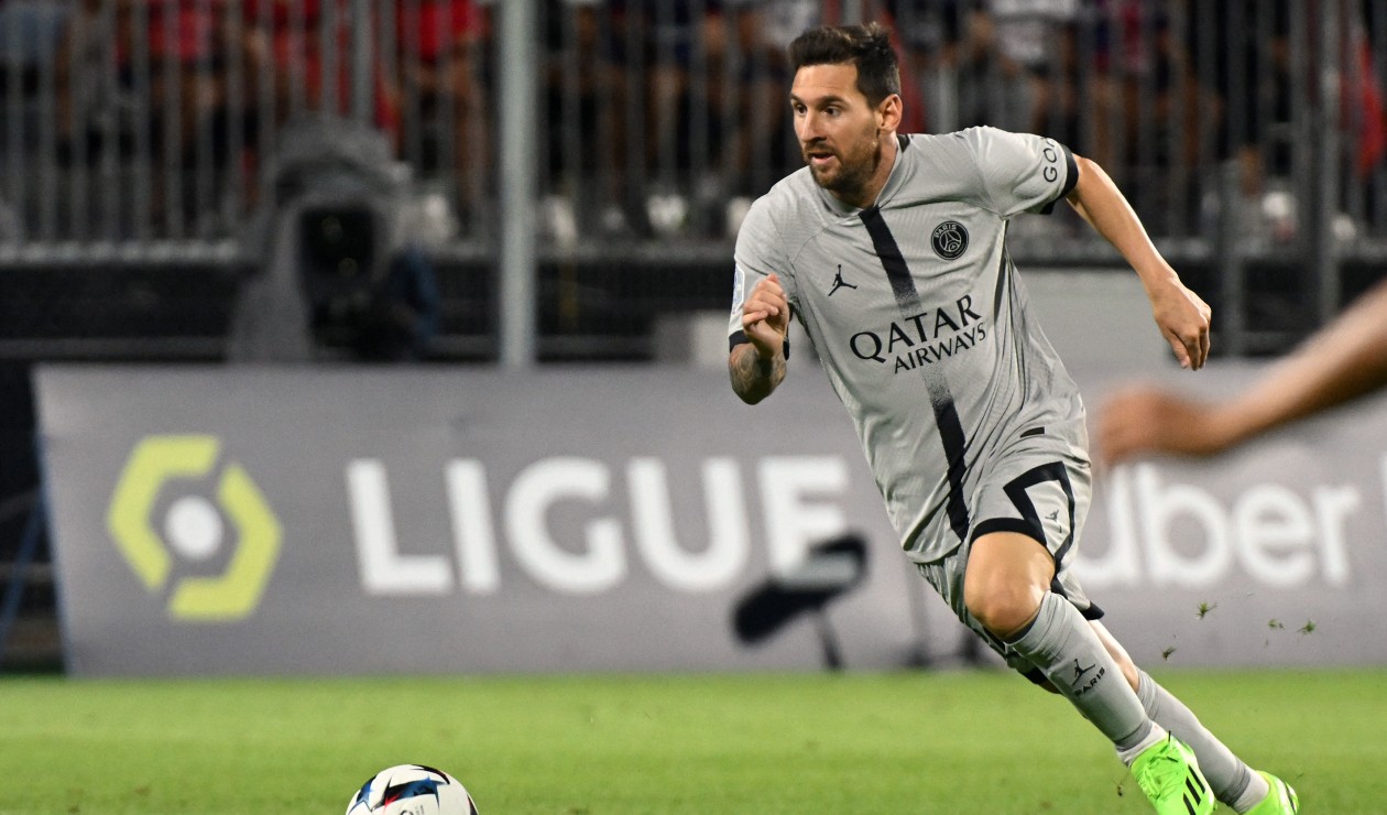 [Video] Messi's Chilean goal at PSG's league debut
