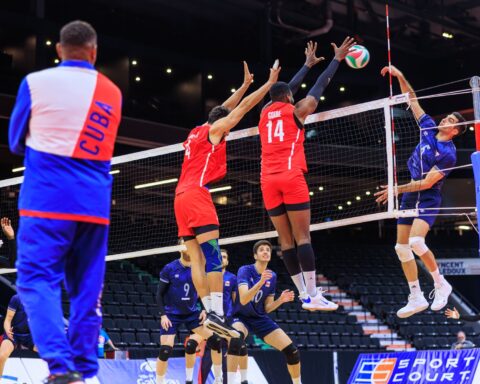 De manera colectiva, Cuba frente a Chile tuvo ventajas notables en ataque (45-33), bloqueo (8-6) y servicio (5-2), y fueron menores sus errores propios (16-17). Foto: norceca.net.