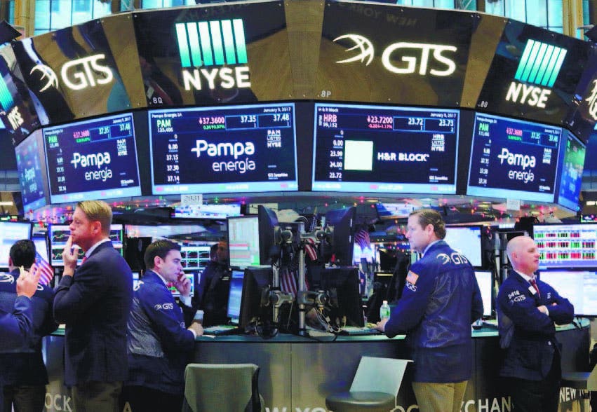 Wall Street cierra verde y Dow gana 0,45 % pese a desaceleración en China