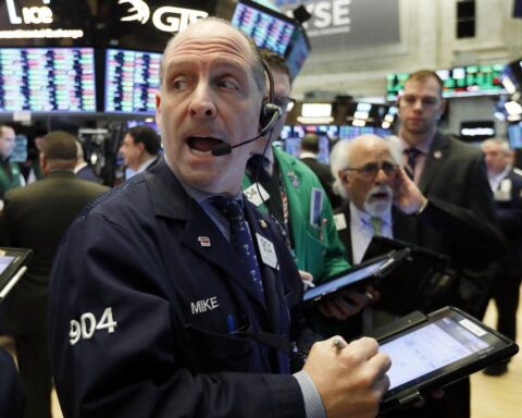 Wall Street cierra verde y Dow gana 1,27 % ante promesas de baja inflación