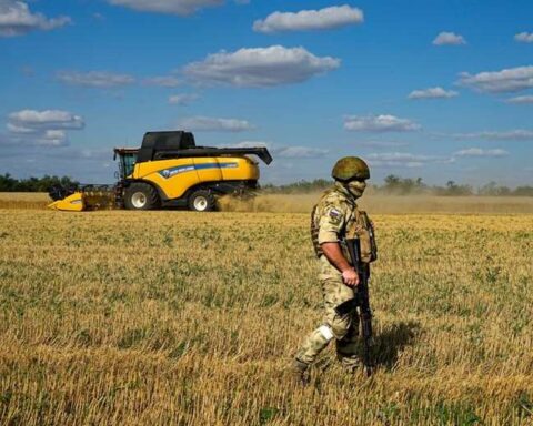 What fate befalls Russian soldiers who refuse to fight in Ukraine?