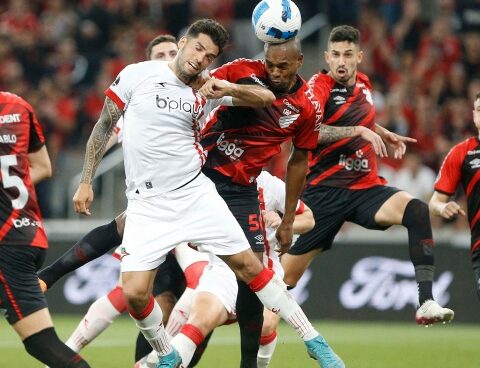 With VAR as an ally, Estudiantes achieved a good draw with Paranaense in Brazil