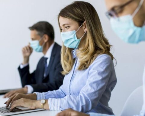 Workers will no longer need to prove their complete vaccination schedule to work in person