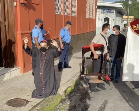denounce "persecution"against Catholic priests in Nicaragua