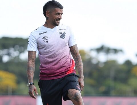 "Fought" González is very close to being the new coach of Ceará