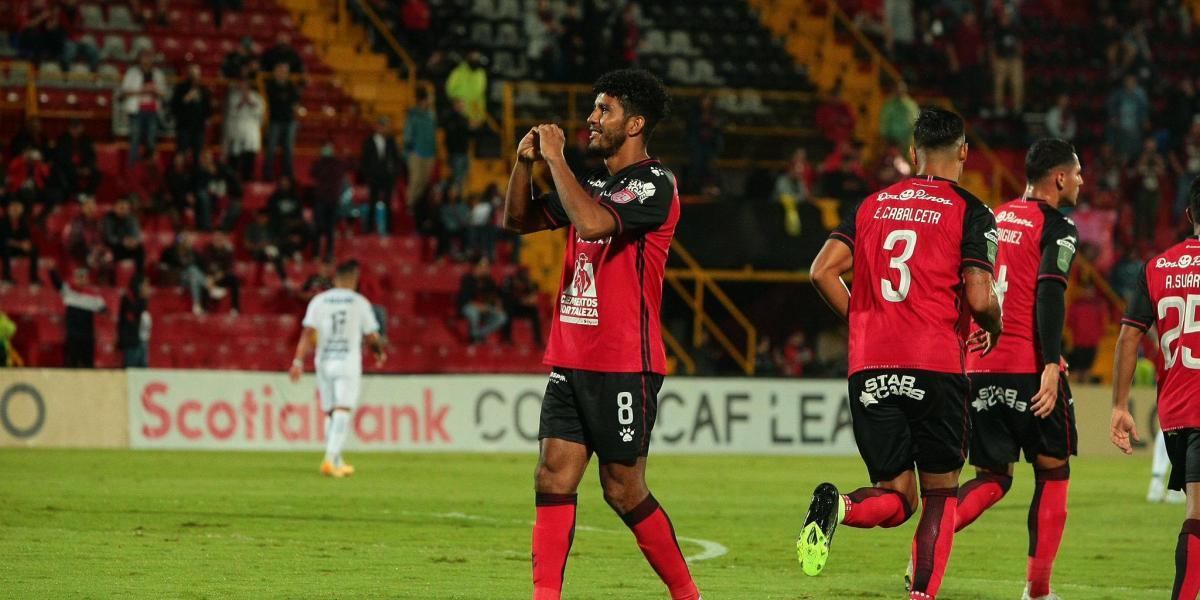 2-0: Alajuelense defeats Alianza and advances to the semifinals