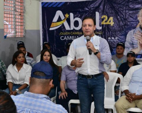 Abel Martínez warns that the start of the school year in the DR is uncertain and discouraging