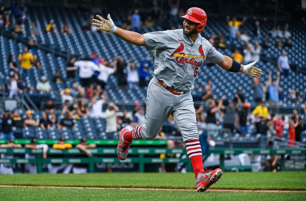 Albert Pujols connects his home run 697 and breaks tie with A-Rod