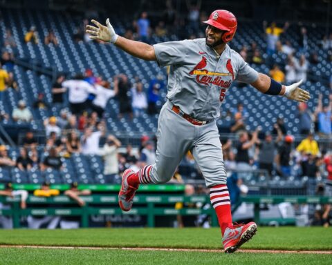 Albert Pujols connects his home run 697 and breaks tie with A-Rod