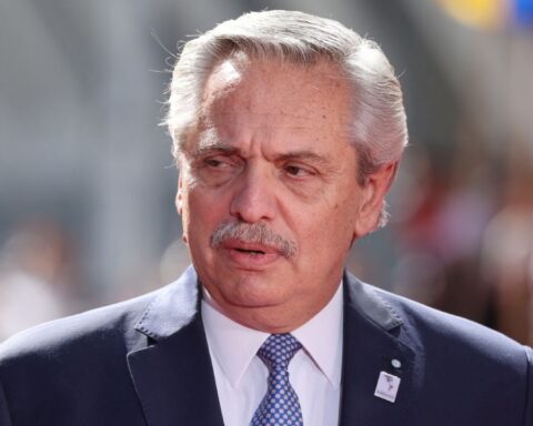 Alberto Fernández summoned different sectors after the attack on the vice president