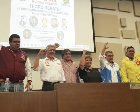 Arequipa: candidates reject poll that places Rohel Sánchez first