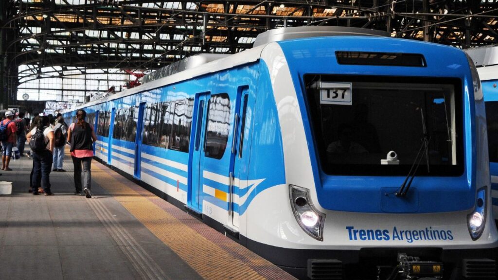 Argentine long-distance trains: where to buy tickets and where to go