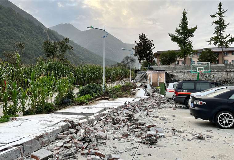 At least 21 dead in earthquake in southwest China