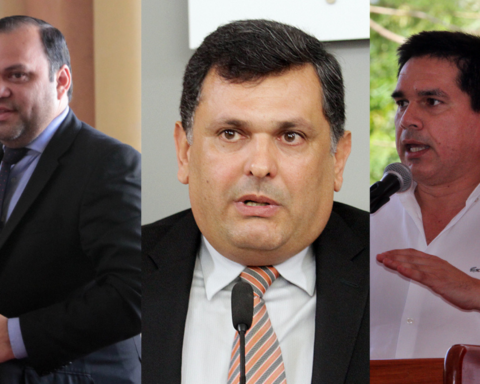 Authorities neglect their positions immersed in political campaigns