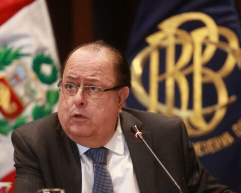 BCR raises non-primary GDP growth forecast and private consumption