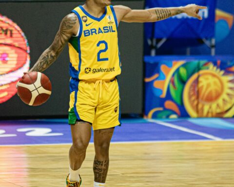 Brazil faces the Dominican Republic in the quarterfinals of the AmeriCup