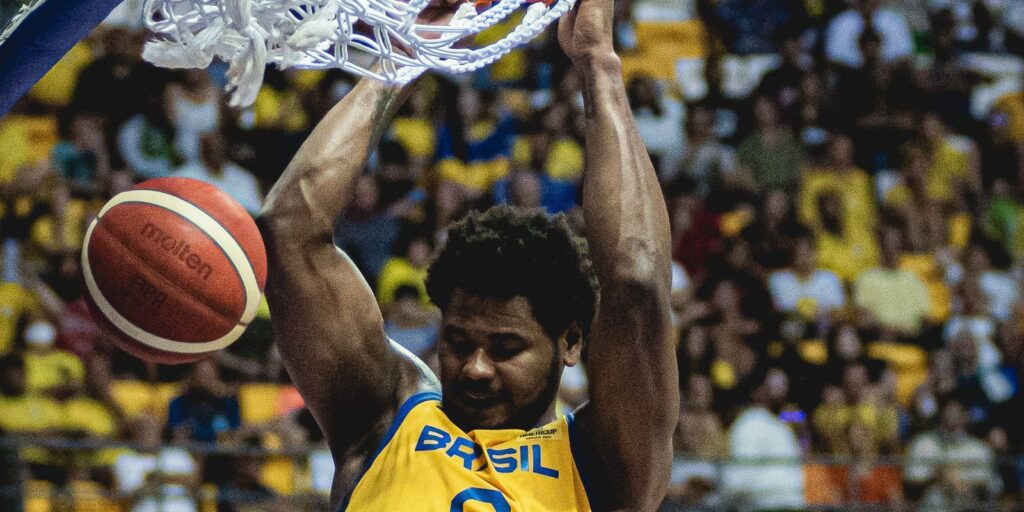 Brazil turns on Uruguay and remains undefeated in the AmeriCup of basketball