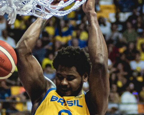 Brazil turns on Uruguay and remains undefeated in the AmeriCup of basketball