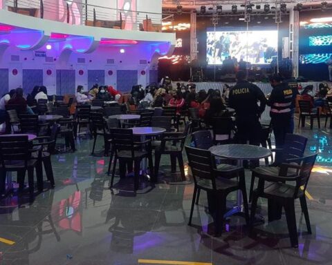 Brothel continues to serve despite tax and police intervention in Cerro Colorado