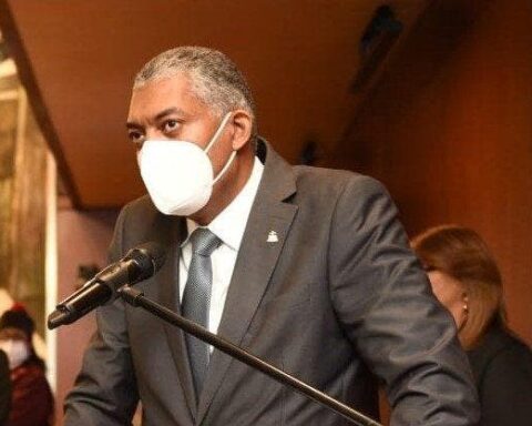 CODUE dice no es saludable «mutilar» el 4% a Educación