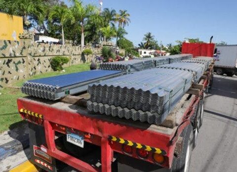 Gabinete lleva asistencia a afectados por huracán Fiona en María Trinidad Sánchez