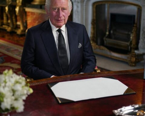 Charles III is proclaimed sovereign of the United Kingdom