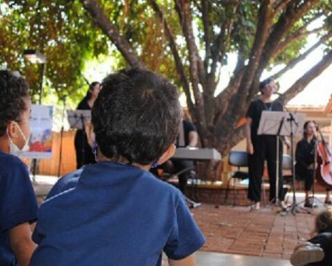 Children from CMEIs in Goiânia receive classical music concerts