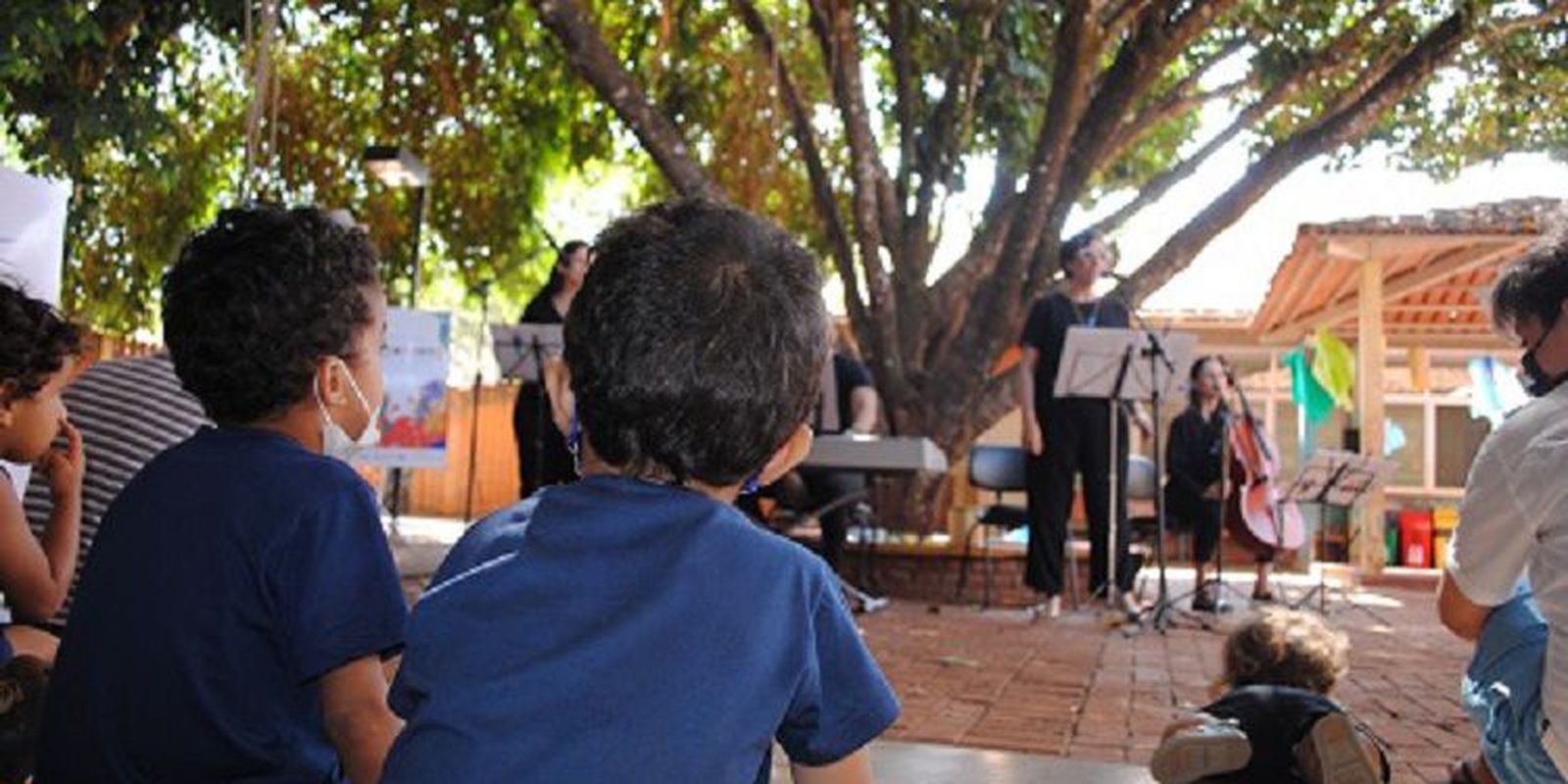 Children from CMEIs in Goiânia receive classical music concerts